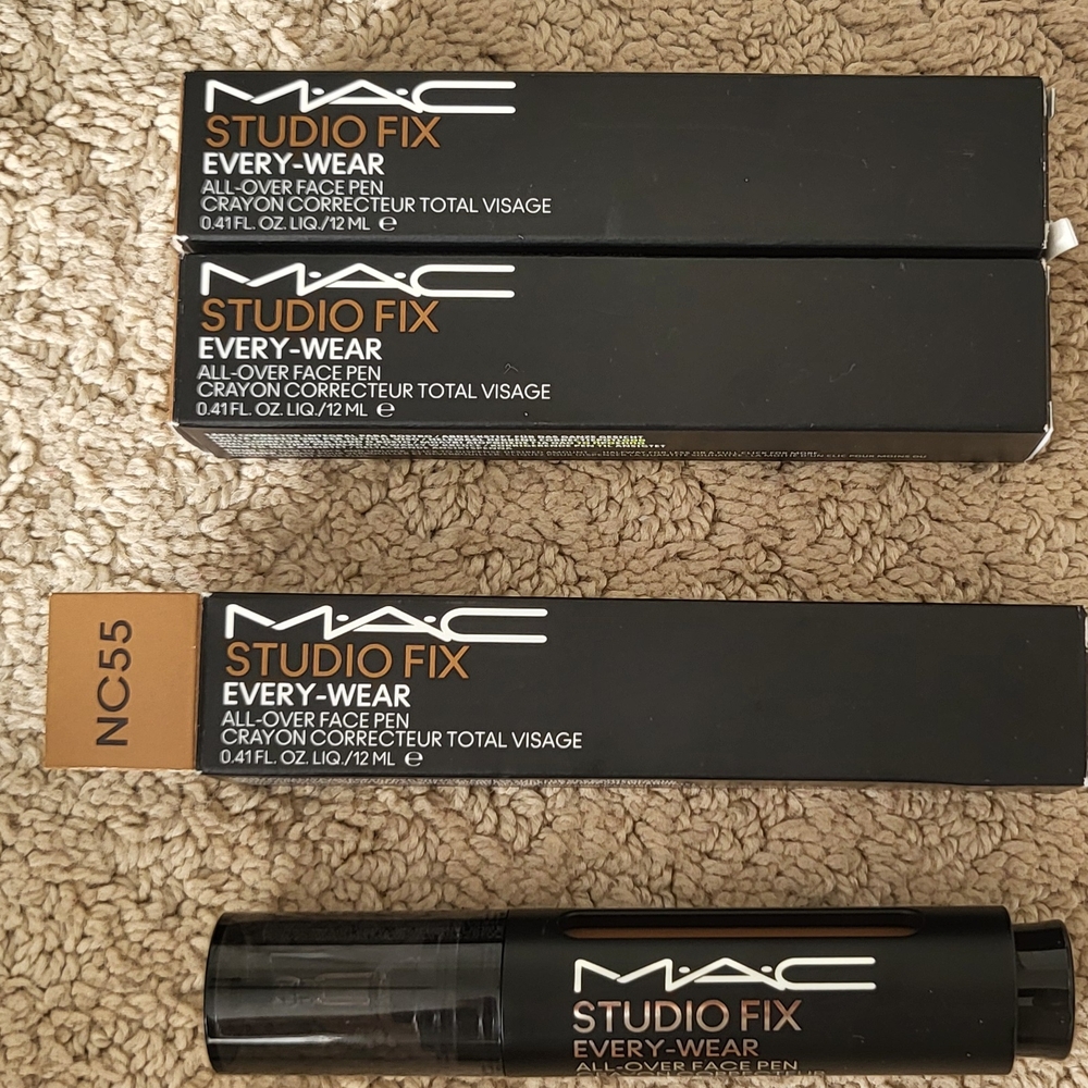 MAC Studio Fix All Over Face Pen- Nc55